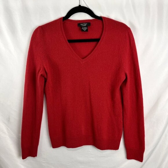 Lord & Taylor Cashmere Red V-Neck Sweater Women's Size M - Picture 1 of 8